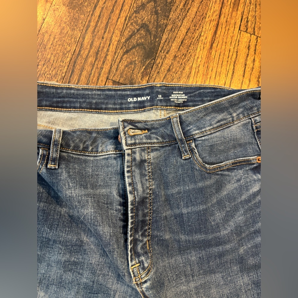 Old Navy high rise rockstar super skinny jeans size 12 short NWT - Picture 3 of 7